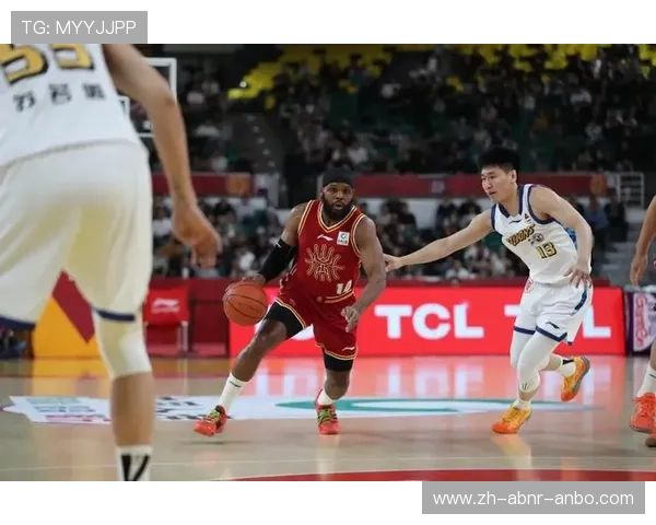 山西男篮力克广厦全队五人得分上双演绎完美团队胜利